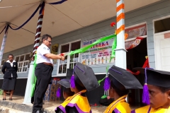 PERESMIAN_1_Peresmian TK dan SD Yegeka oleh Kadis Pendidikan Paniai-yapkema.dok